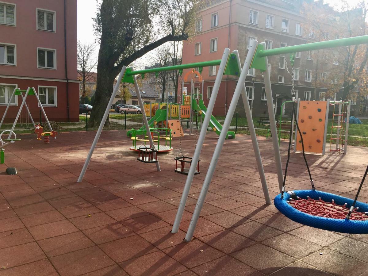 Apartament Przy Stadionie Apartman Tychy Kültér fotó
